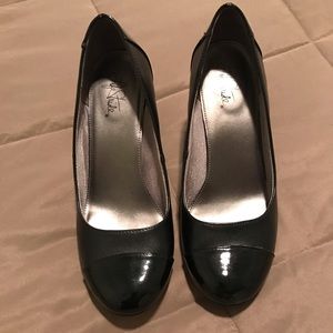 Life Stride Black Heels